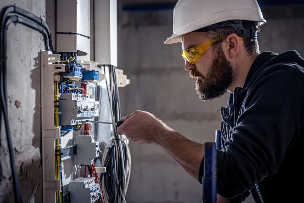 Tampa electrical services, electrician in Tampa